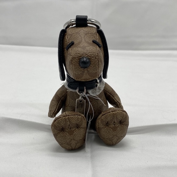 NWT Coach X Peanuts Snoopy BagCharm SIGNATURE Canvas Purse Keychain Logo Limited - Picture 5 of 8